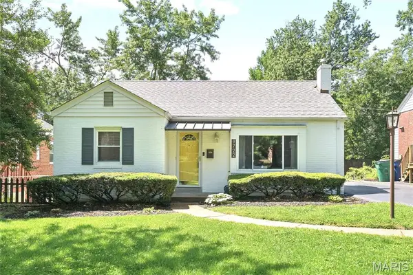 9722 Greenwood Terrace, St Louis, MO 63119