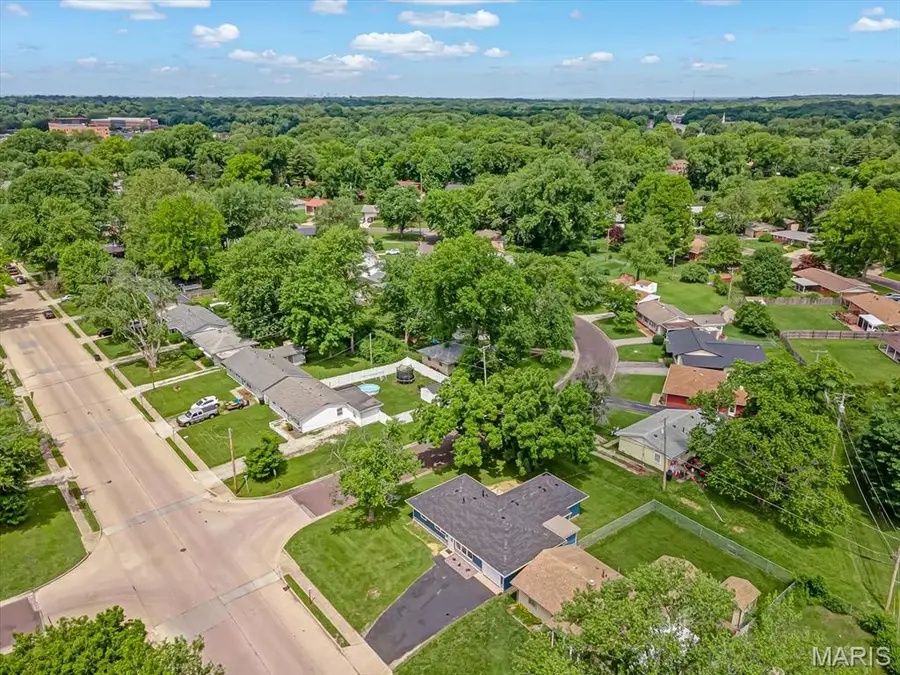 3817 Memorial Drive, Belleville, IL 62226 - #3