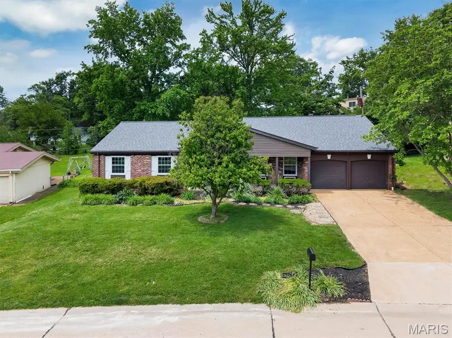 775 Montmartre Drive, Saint Louis, MO 63141 - #2