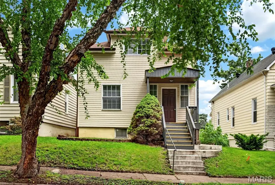 4739 Hummel Avenue, Saint Louis, MO 63116 - #3