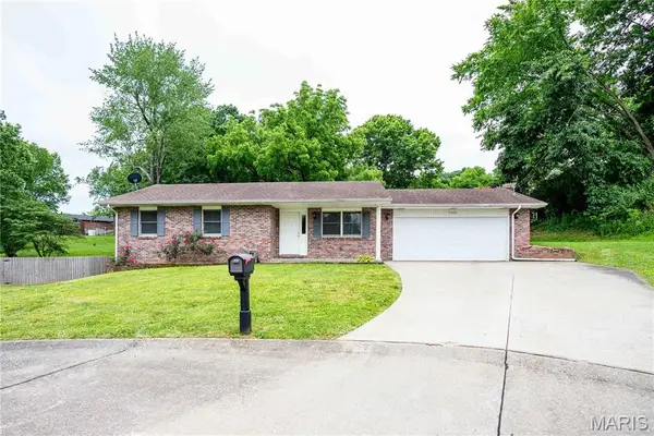 1302 Annette Lane, Jackson, MO 63755