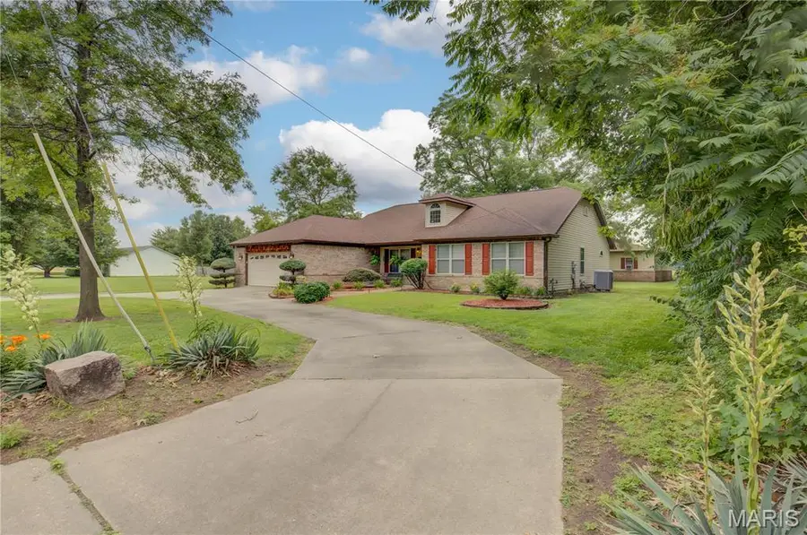 300 N Poplar, Bertrand, MO 63823 - #3
