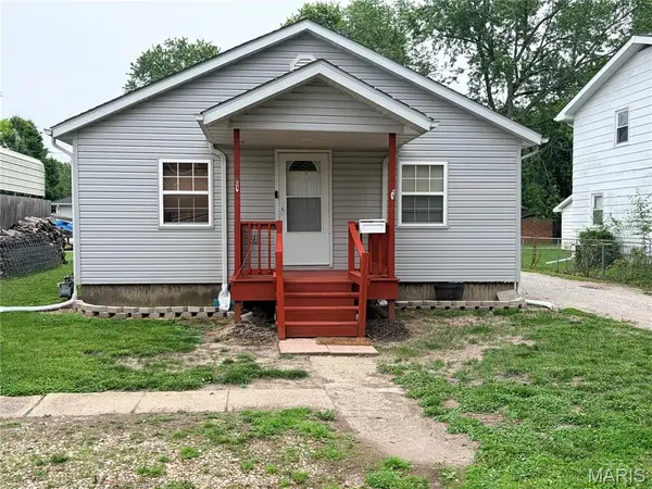 1620 N Monroe Street, Litchfield, IL 62056
