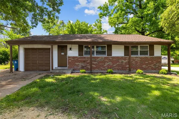 11118 Alan Shepard Drive, St Louis, MO 63043