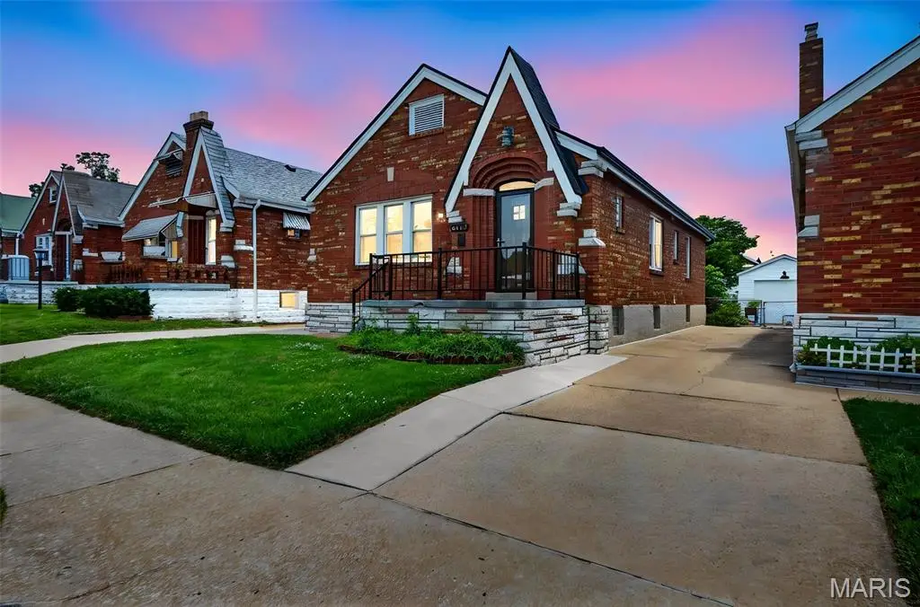 9322 Mackenzie Road, Affton, MO 63123 - #1