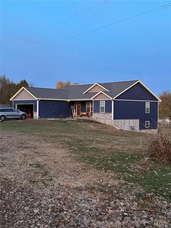 300 Chadrick Drive, Desloge, MO 63601