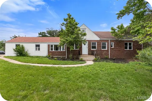 9938 Coventry Lane, Affton, MO 63123