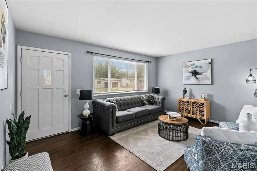 1525 Layven Avenue, Florissant, MO 63031 - #3