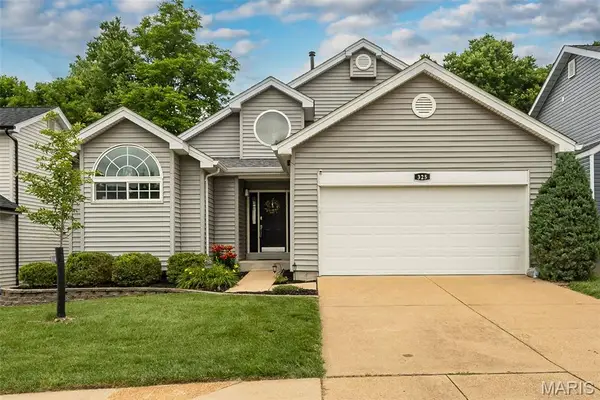325 Valparaiso Court, Valley Park, MO 63088