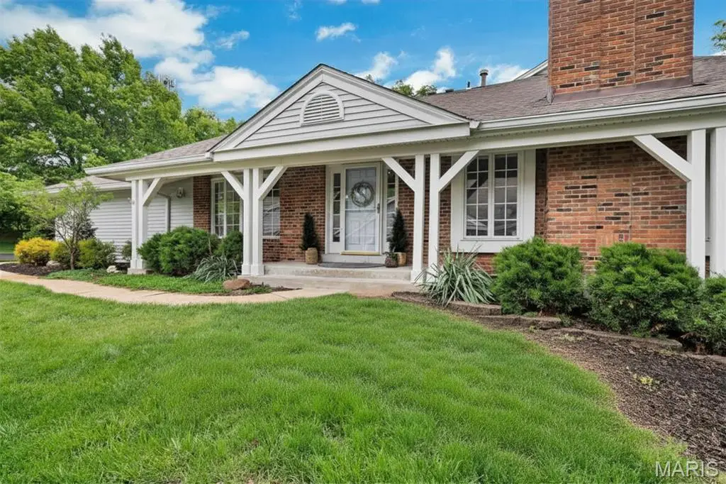 14932 Manor Lake Drive, Chesterfield, MO 63017 - #1