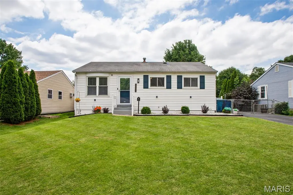 12093 Sunnycrest Place, Maryland Heights, MO 63043 - #1