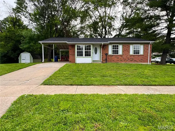 1923 Kingsford Drive, Florissant, MO 63031