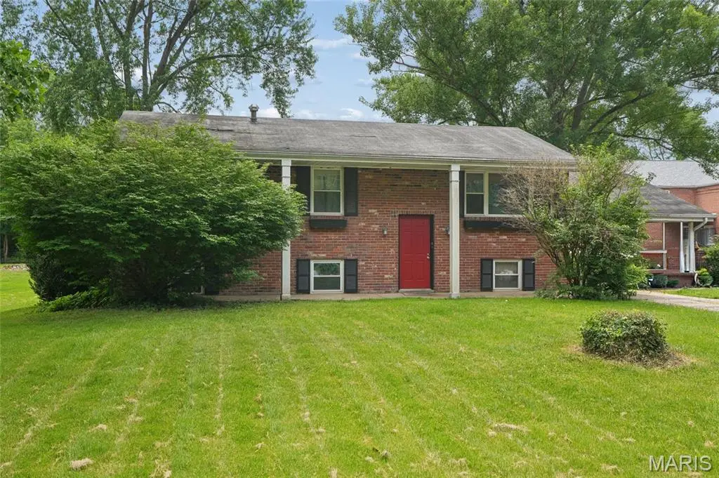 205 Old Sugar Creek Road, Fenton, MO 63026 - #1