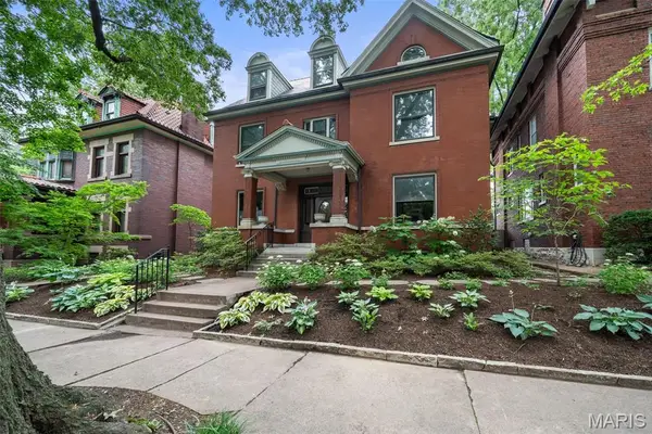 3537 Crittenden Street, St Louis, MO 63118