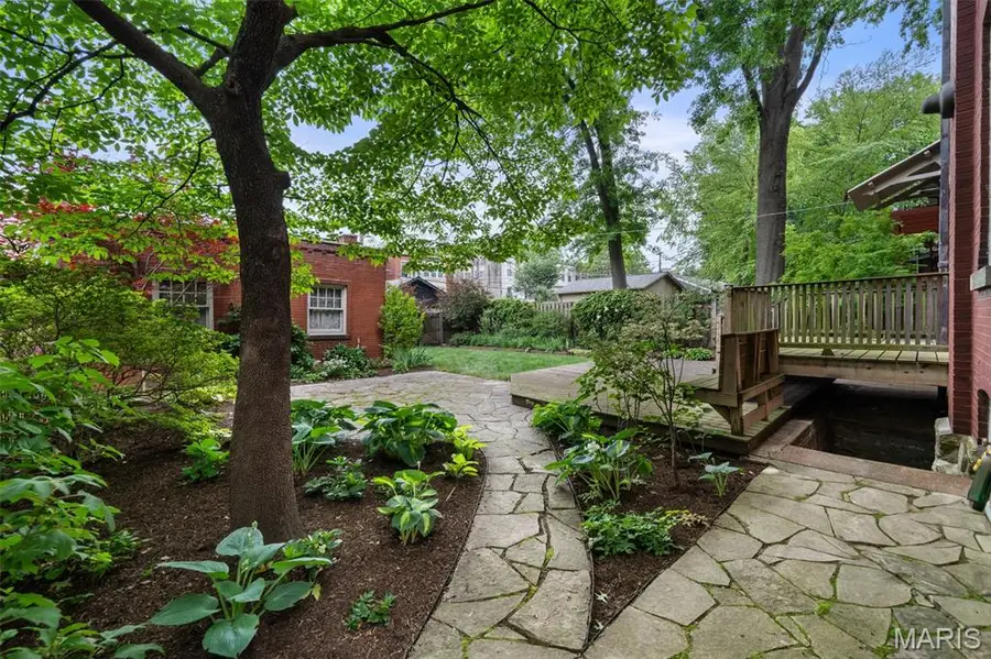 3537 Crittenden Street, Saint Louis, MO 63118 - #2