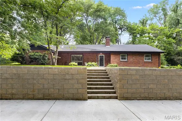 4115 Charbonier Road, Florissant, MO 63031