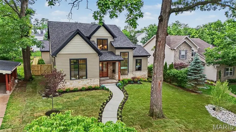 246 Barter Avenue, Kirkwood, MO 63122 - #2