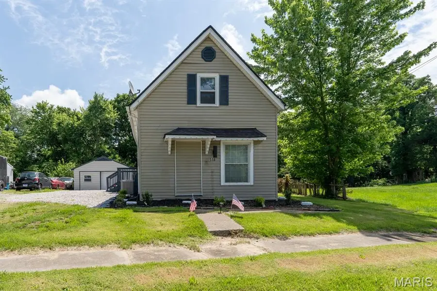 518 S Chestnut Street, Collinsville, IL 62234 - #3