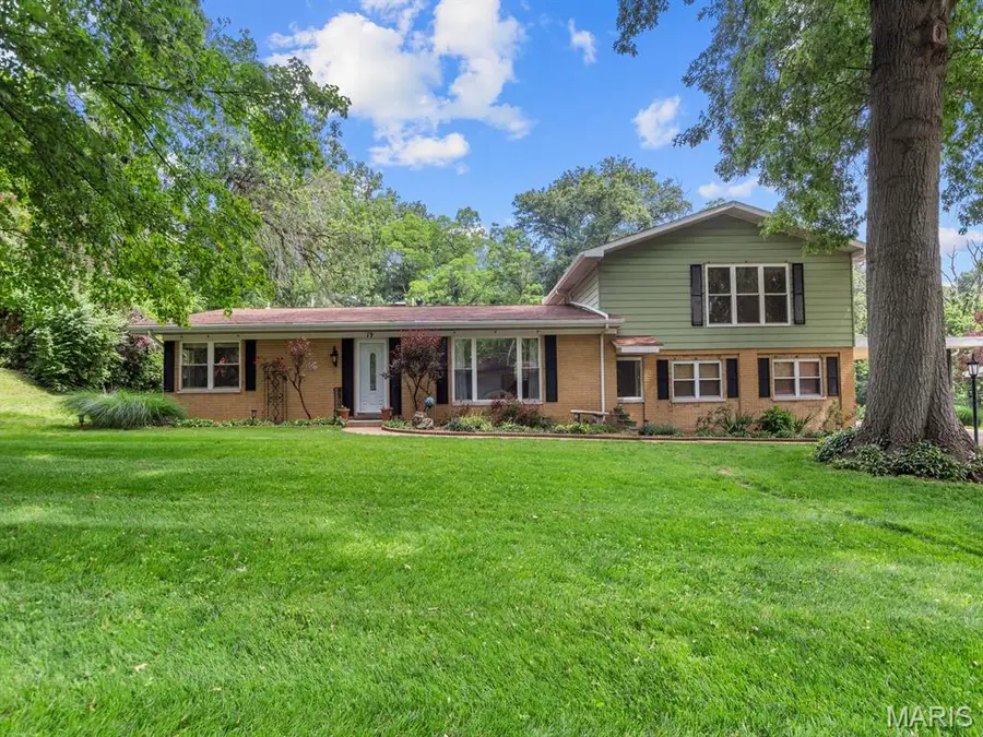 19 Kingsbury Drive, Swansea, IL 62226 - #2