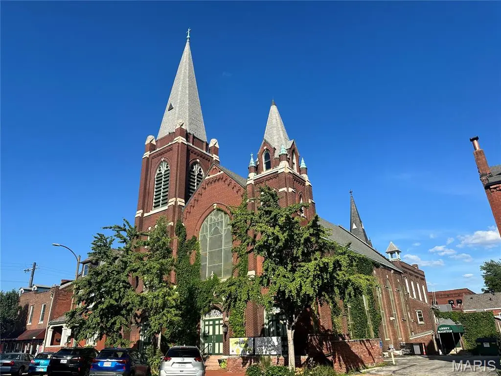 1808 S 9th Street, Saint Louis, MO 63104 - #1
