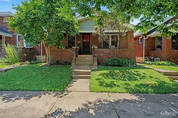 6112 Newport Avenue, St Louis, MO 63116