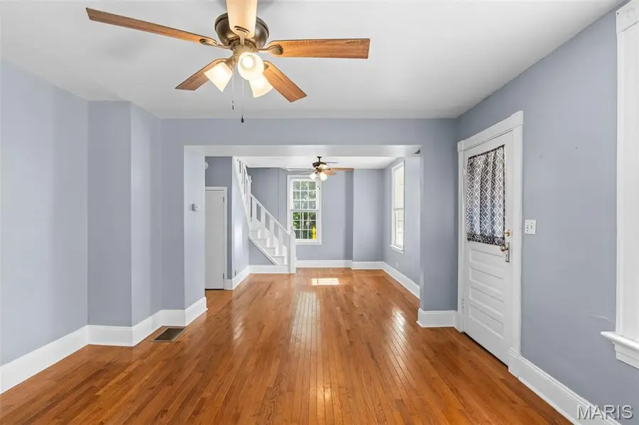 305 Macarthur Street, Washington, MO 63090 - #3