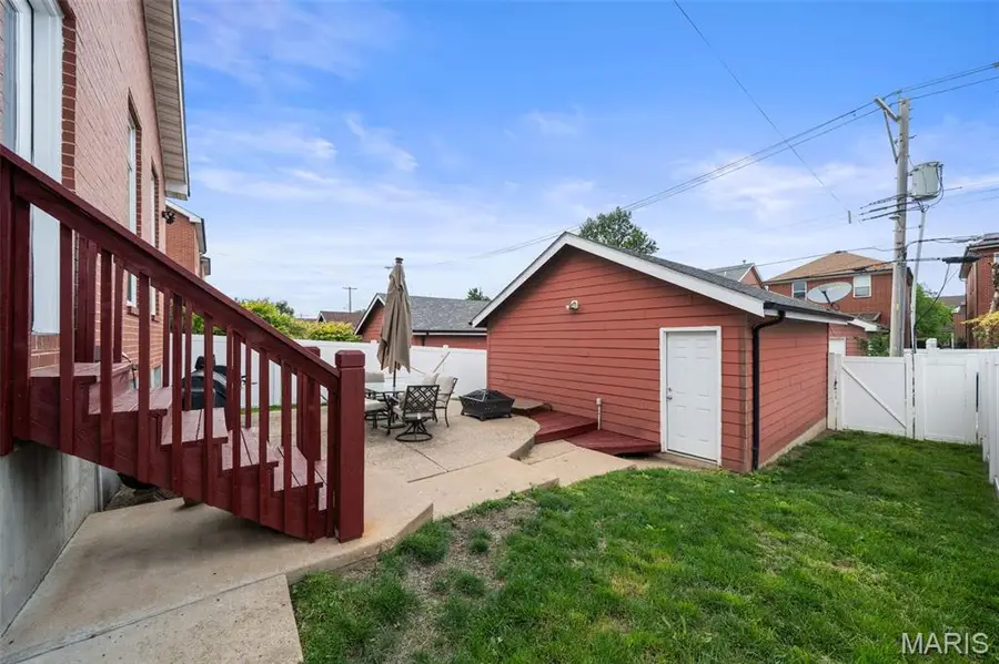 3923 Mcree Avenue, Saint Louis, MO 63110 - #3
