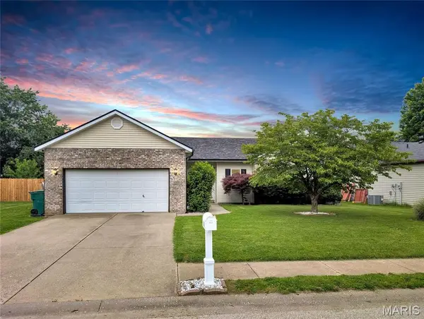 806 Emerald Green Drive, O'Fallon, IL 62269