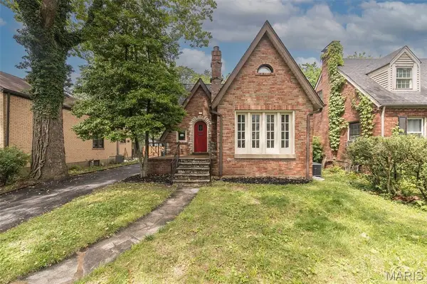 2471 Northland Avenue, St Louis, MO 63114