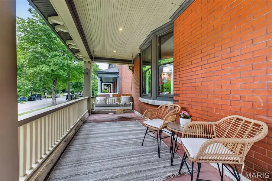 2923 Allen Avenue, Saint Louis, MO 63104 - #3