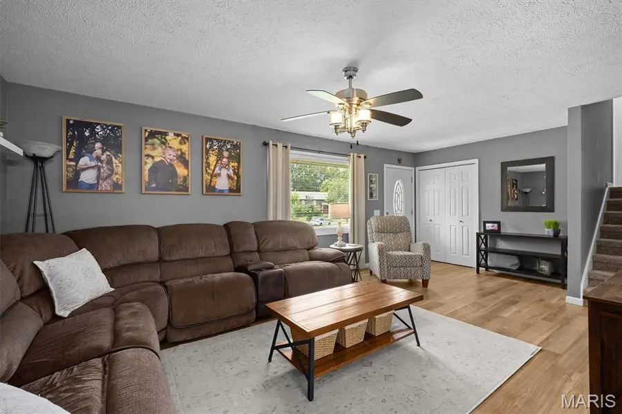 160 Sunray Drive, Highland, IL 62249 - #3