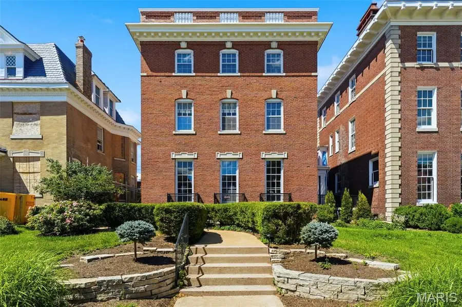 5257 Westminster Place, Saint Louis, MO 63108 - #3