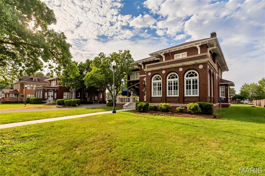 202 W Poplar, Harrisburg, IL 62946 - #1
