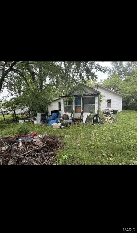 904 W Division Street, Bolivar, MO 65613 - #2