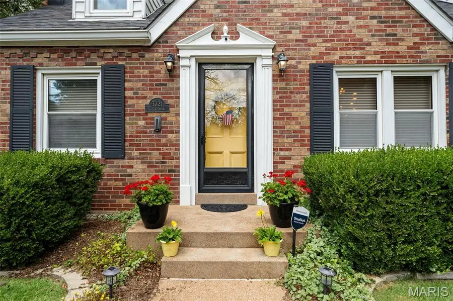 3721 Clifton Avenue, Saint Louis, MO 63109 - #2