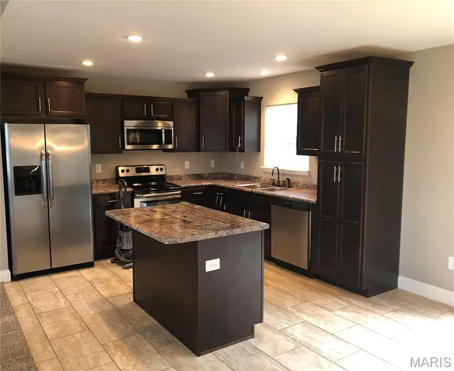141 Creek View Drive, Saint Robert, MO 65584 - #2