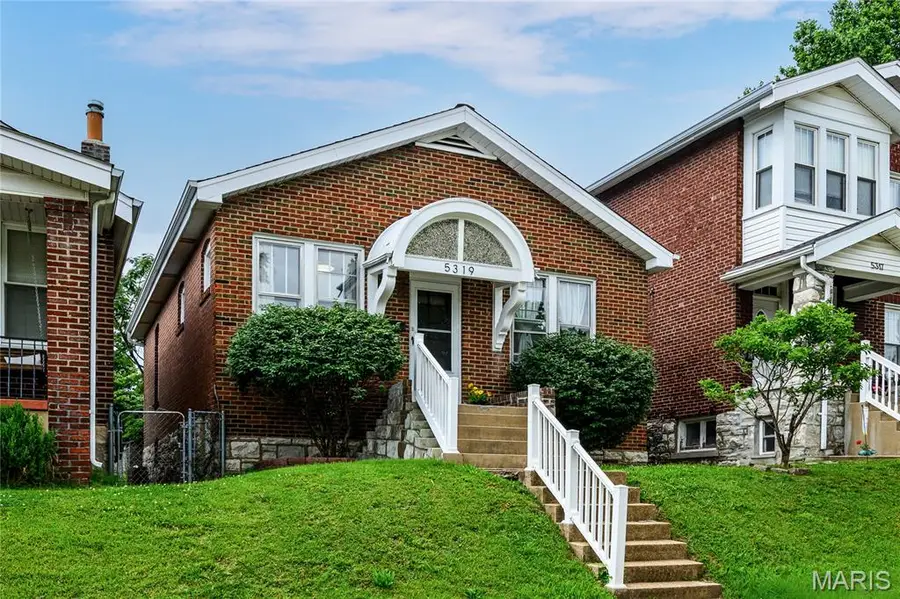 5319 Itaska Street, Saint Louis, MO 63109 - #2
