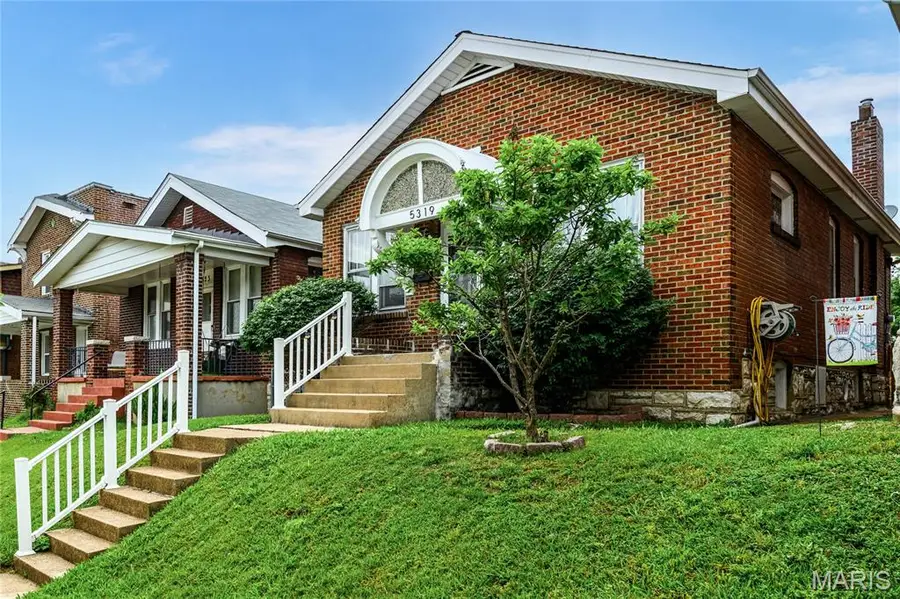 5319 Itaska Street, Saint Louis, MO 63109 - #3