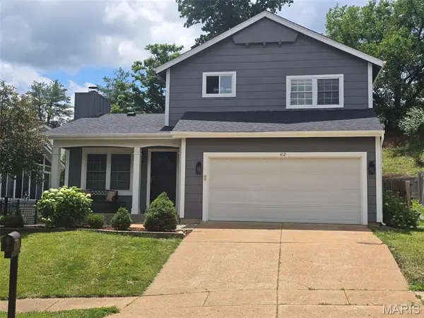 412 Treetop Village Court, Ballwin, MO 63021