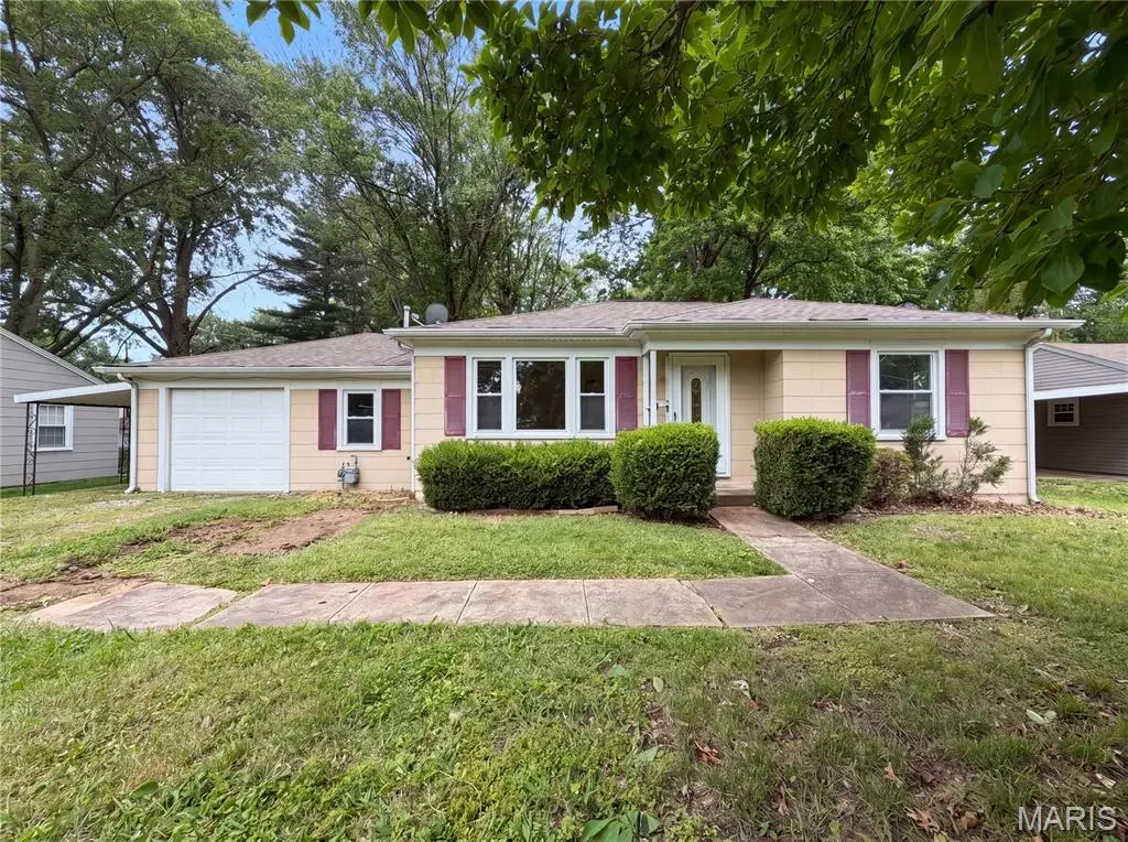 1607 N 17th Street, Belleville, IL 62226 - #1