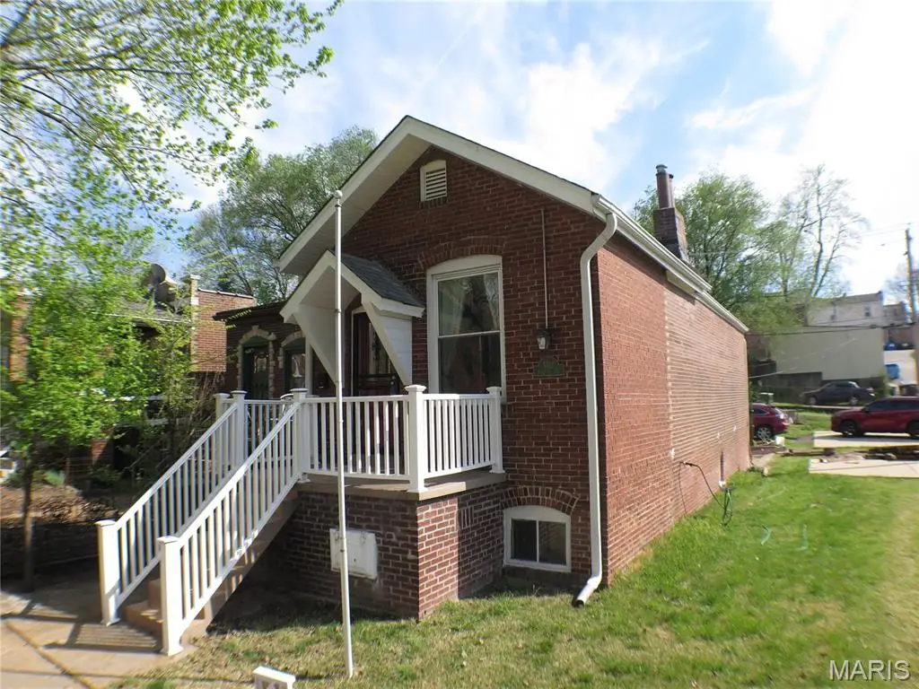 5512 Columbia Avenue, Saint Louis, MO 63139 - #1
