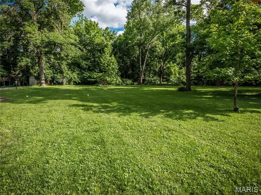 289 W Haller Drive, East Alton, IL 62024 - #2