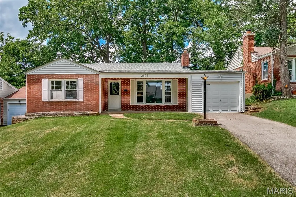 2825 Gainsboro Court, Bel Nor, MO 63121 - #1