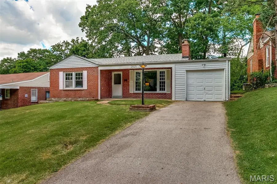 2825 Gainsboro Court, Bel Nor, MO 63121 - #2