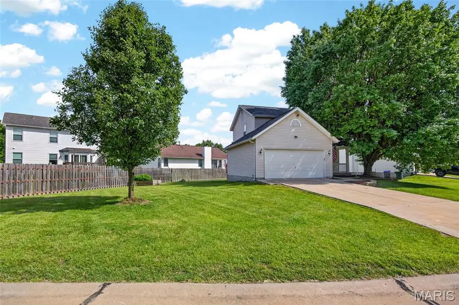 819 Estes Park Drive, Saint Peters, MO 63376 - #3