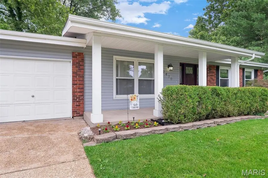 2470 Palm Drive, Florissant, MO 63031 - #2