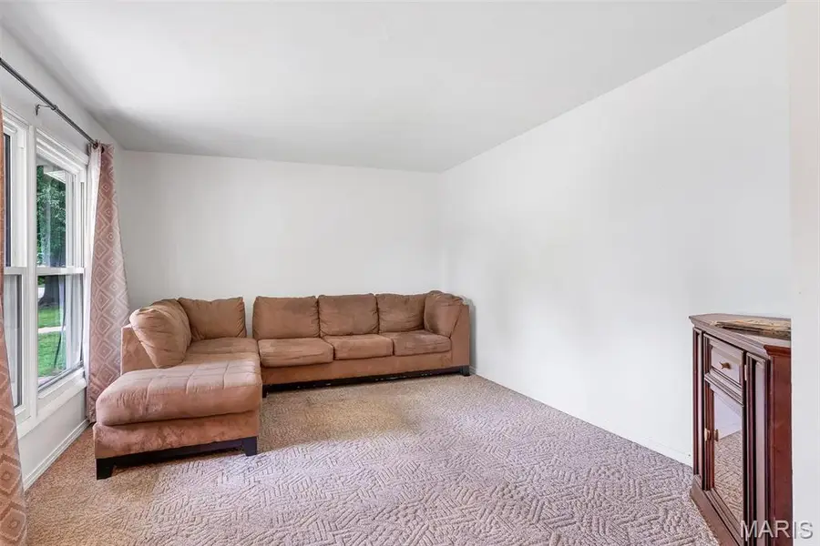 2470 Palm Drive, Florissant, MO 63031 - #3