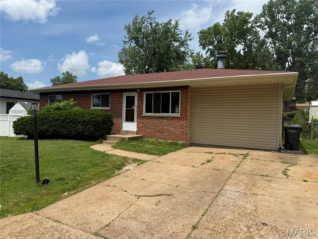 3 Petersburg Court, Arnold, MO 63010 - #1