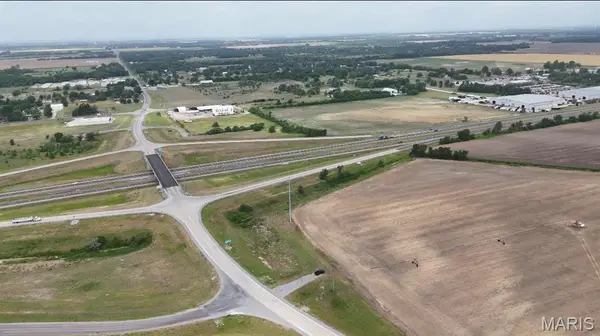 2338 S Acres Drive, Sikeston, MO 63801
