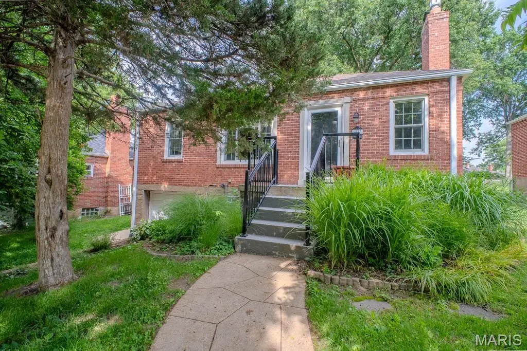 1518 Salem Hills Drive, Saint Louis, MO 63119 - #1
